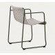 Sedia Arvin Swirl in tessuto ciniglia beige e gambe in legno di rovere VeryForma