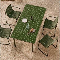Silla Arvin Swirl en tejido chenilla beige y patas de madera de roble VeryForma